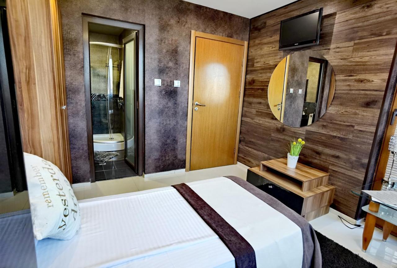 Hotel Acktion Sjumen Eksteriør bilde